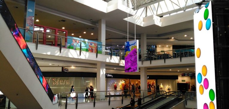 Soportes publicitarios en el CC La Vaguada · Titchfield Iberia