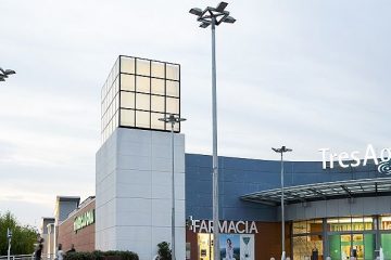 Tótem publicitario para el CC TresAguas · Titchfield Iberia