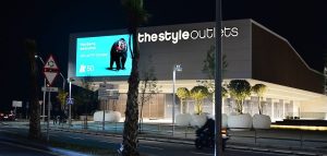 Soportes en Viladecans The Style Outlets · Titchfield Iberia