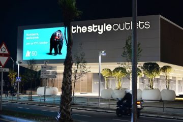 Soportes en Viladecans The Style Outlets · Titchfield Iberia