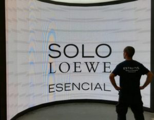 Pantalla LED curva para Loewe · Titchfield Iberia