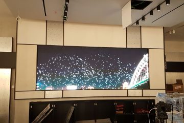 Soportes para la tienda de Mango en Londres · Titchfield Iberia