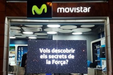 Soportes digitales para tiendas Movistar · Titchfield Iberia