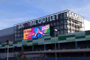 Soportes publicitarios para Sambil Outlet · Titchfield Iberia